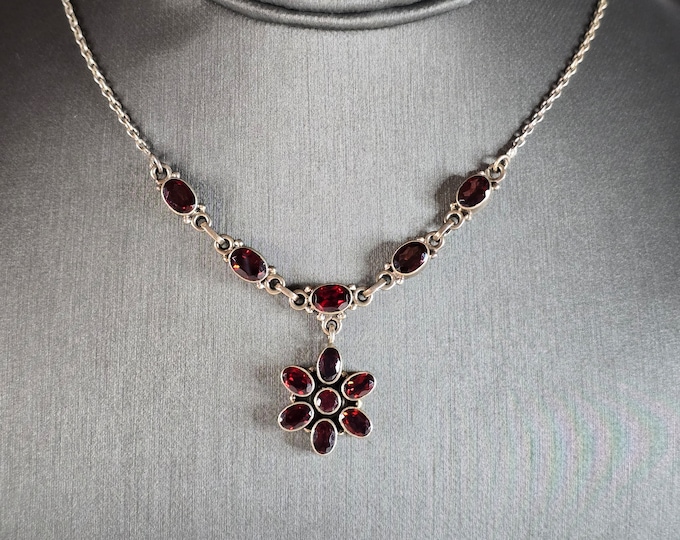 Womens Vintage Estate Sterling Silver Modernist Necklace 11.7g E7708