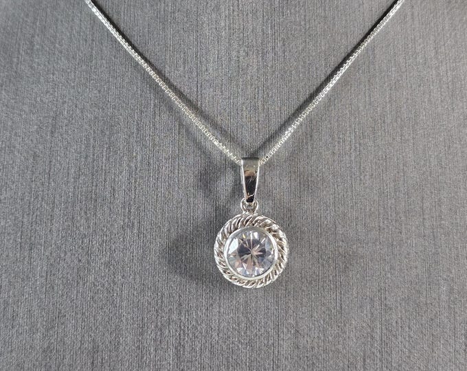 Womens Vintage Estate Sterling Silver CZ Pendant w/ Necklace 5.5g E6610