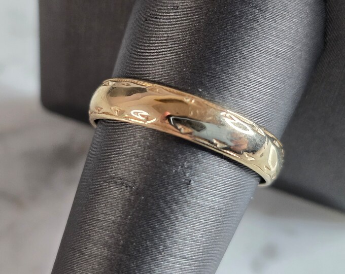 Mens Vintage Estate 14k Yellow Gold Wedding Band Ring 3.9g #E7148