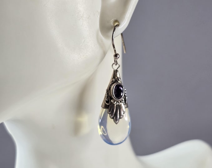 Womens Estate Sterling Silver Modernist Moonstone Glass Earrings 8.3g E5890