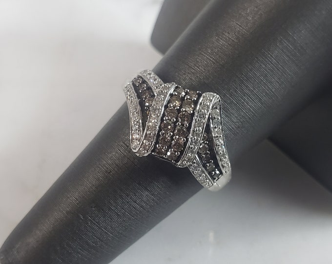 Womens Vintage Estate 10k White Gold Diamond Ring 3.2g  E1234
