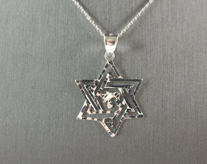 Sterling Silver Jewish Judaica Star of David Chai Pendant Necklace, 3.1g E6899