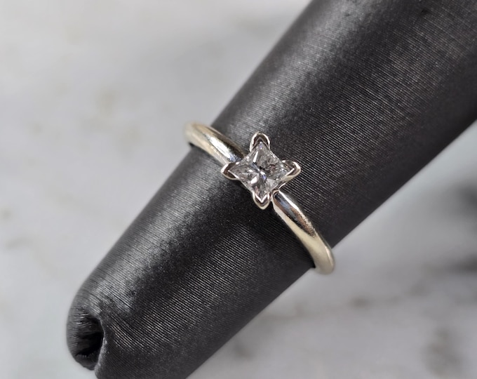 Womens Vintage Estate 14k White Gold Diamond Engagement Ring 1.8g  #E3613
