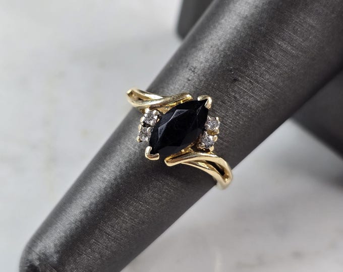 Womens Vintage Estate 14K Yellow Gold Onyx Diamond Town Country Ring 3.1g E4236