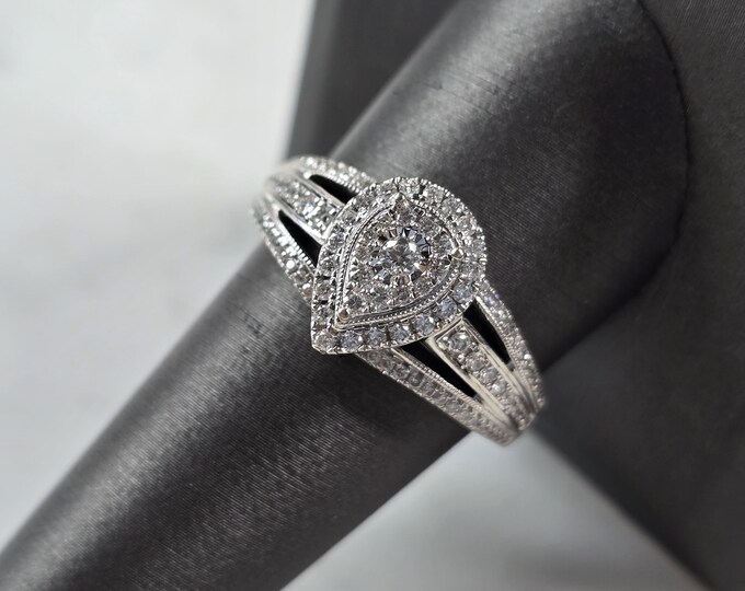 Womens Vintage Estate 10K White Gold Diamond Wedding Ring 5.5g E4906