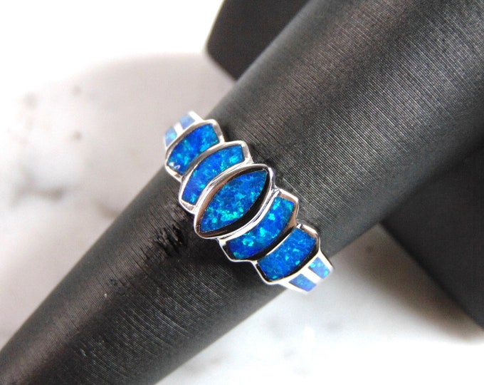 Womens Sterling Silver Modernist Opal Ring 3.6g E2024