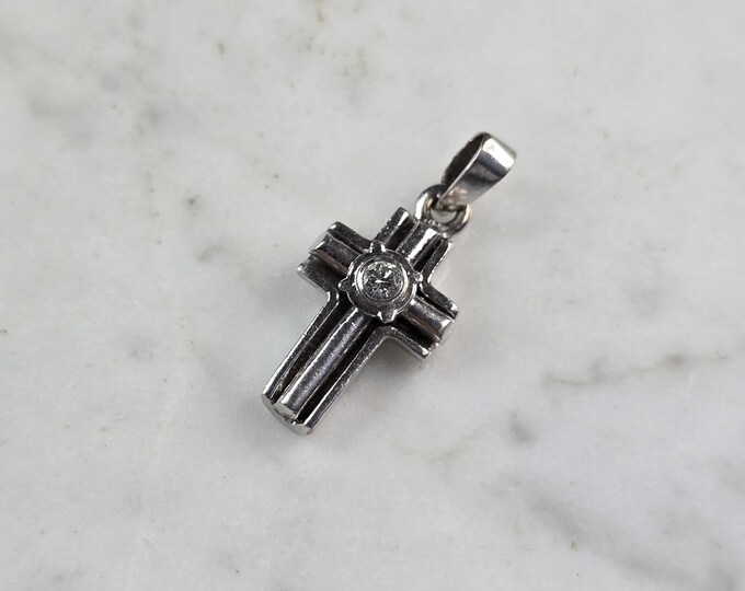 Womens Vintage Estate 14k White Gold Diamond Cross Pendant 4.2g E994