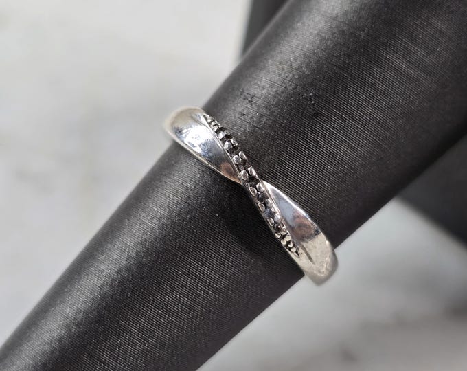 Womens Vintage Estate Sterling Silver Modernist Diamond Ring 1.7g #E4274