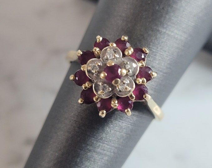 Womens Vintage Estate 14k Yellow Gold Ruby & Diamond Ring 3.1g E6795