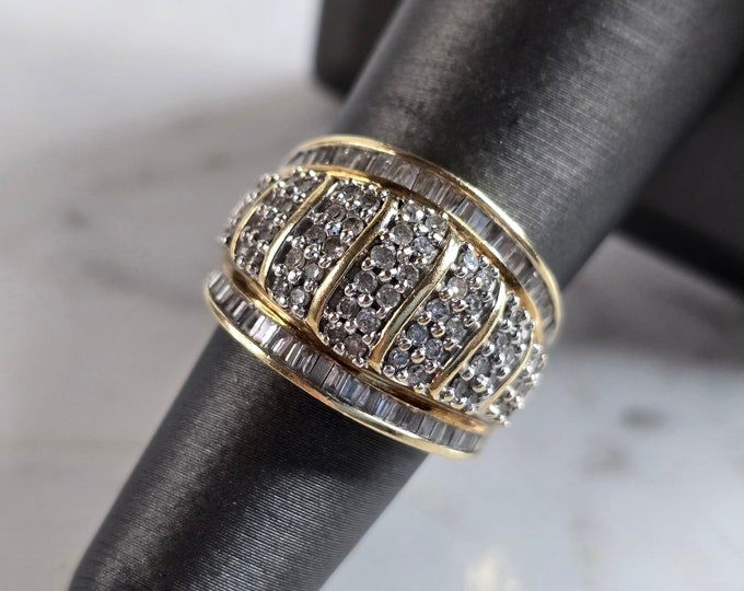 Womens Vintage Estate 10K Gold Diamond Ring 6.1g #E6006
