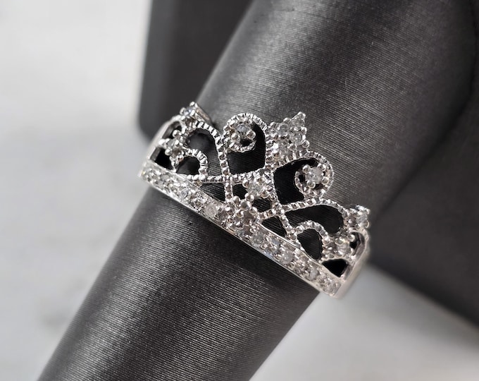 Womens Vintage Estate 10K White Gold Diamond Tiara Ring 3.2g #E3973