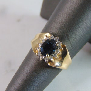 Womens Vintage Estate 14K Yellow Gold Diamond & Sapphire Ring 3.7g E775