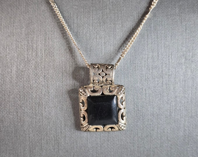 Womens Vintage Estate Sterling Silver Onyx Pendant Necklace 12.3g E7704