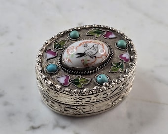 Vintage Collectible Tibetan Silver Enameled Floral Trinket Jewelry Pill Box E977