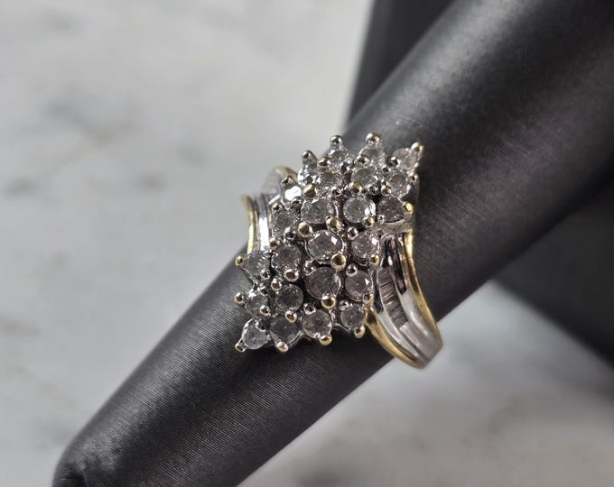 Womens Vintage Estate 10K Yellow Gold & Diamond Cluster Ring 5.8g E3591