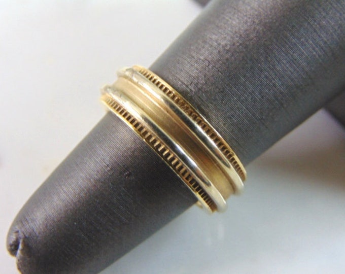 Vintage Estate 14K Yellow Gold Wedding Band Ring, 8.2g E3408