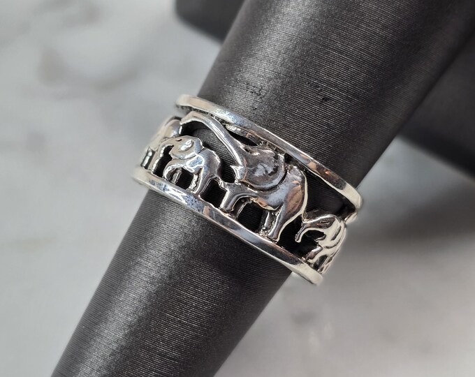 Womens Vintage Estate Sterling Silver Elephant Band Ring 6.8g E1806