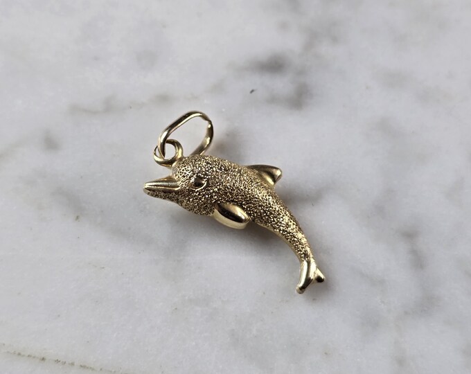 Womens Vintage Estate 14K Yellow Gold Italian Dolphin Charm Pendant 1.0g E5717