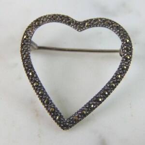 Womens Vintage Estate Sterling Silver Heart Brooch 2.6g E5829