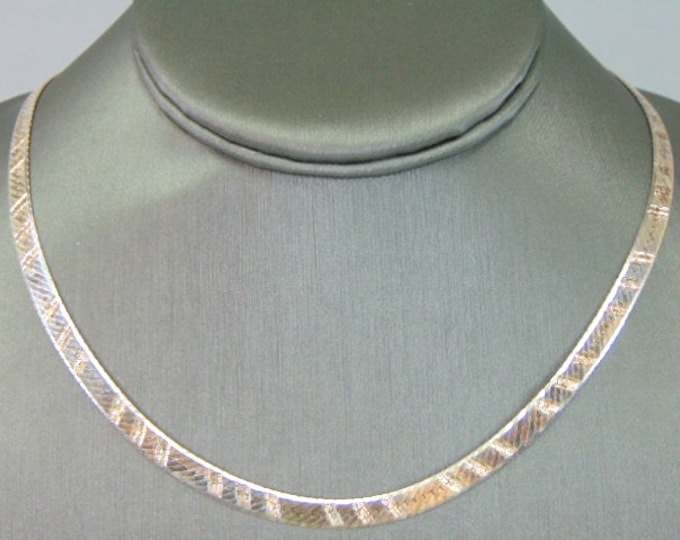 Womens Vintage Estate Sterling Silver Italian Herringbone Necklace 20.7g E2253