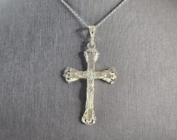 Vintage Estate Sterling Silver Religious Cross Pendant Necklace 6.7g E6709