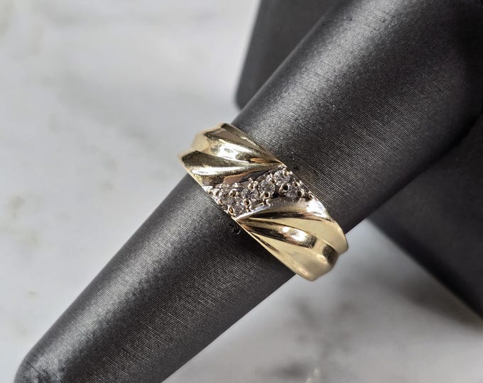 Mens Vintage Estate 14K Yellow Gold Diamond Ring 5.6g E7224