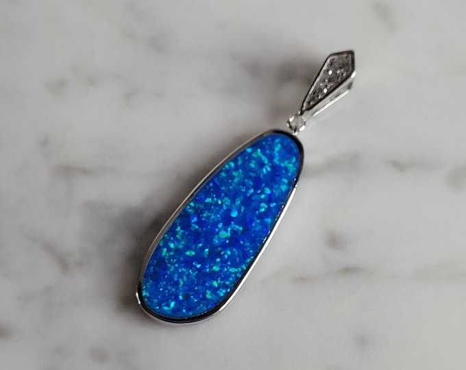 Womens Sterling Silver Blue Opal Modernist Pendant 3.7g E2707