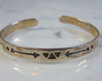 Womens Vintage Estate Sterling Silver Southwestern Cuff Bracelet 22g E693