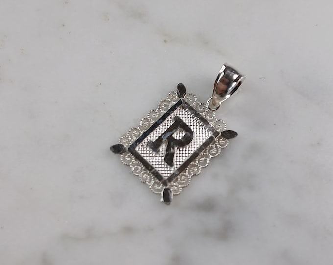 Womens Sterling Silver Initial Letter " R " Pendant 1.0g E4847