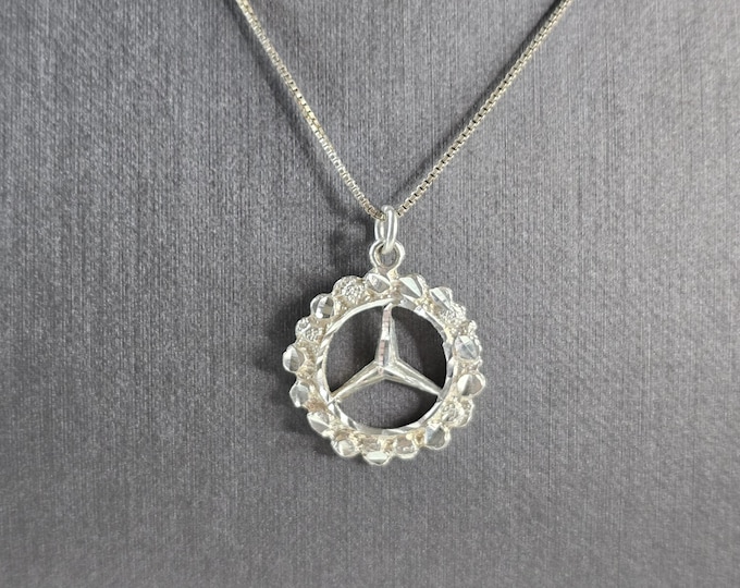 Womens Vintage Estate Sterling Silver Mercedes Pendant Necklace 4.5g E6706