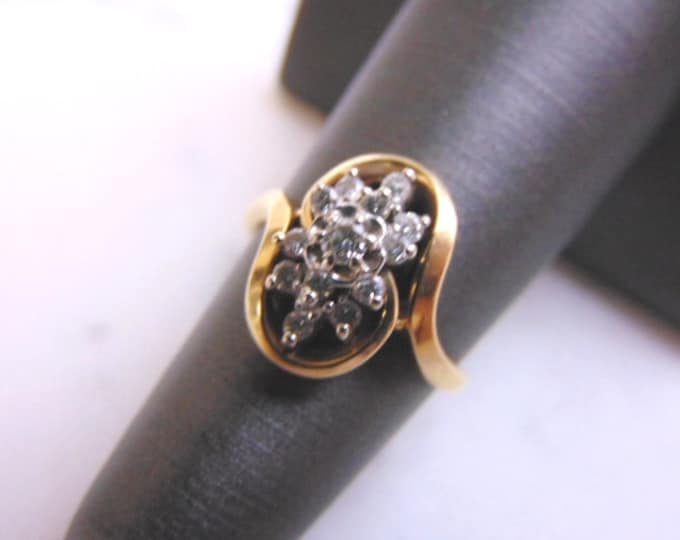 Womens Vintage Estate 14K Yellow Gold Diamond Cluster Ring, 3.6g E3529