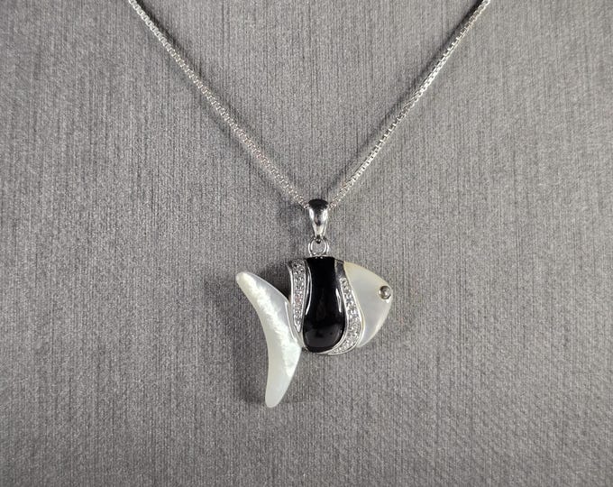 Womens Vintage Estate Sterling Silver Tropical Fish Pendant Necklace 5.6g E4898