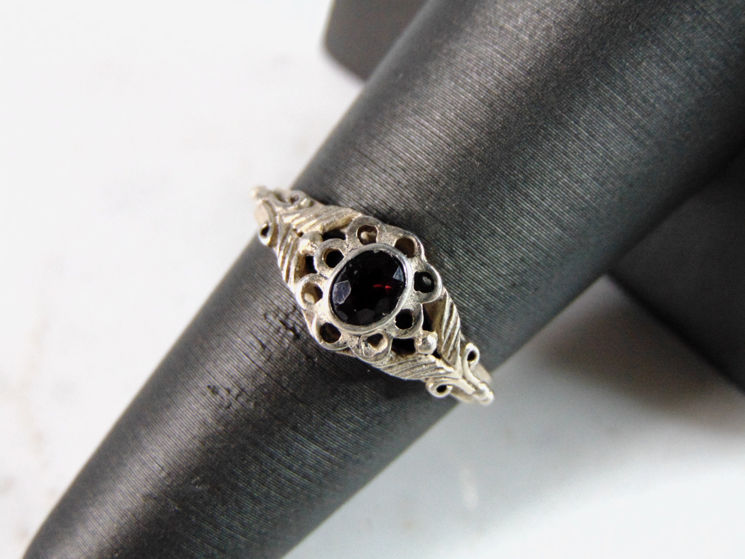 Womens Vintage Estate Sterling Silver Modernist Ring 2.1g