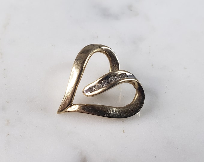 Womens Vintage Estate 10K Gold Heart Diamond Pendant 2.2g E2849