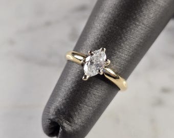 Womens Vintage Estate 14K Gold Marquise Diamond Engagement Ring 2.1g E4780