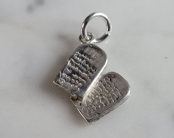 Sterling Silver Jewish Catholic Religious Ten Commandments Pendant 2.6g E7076