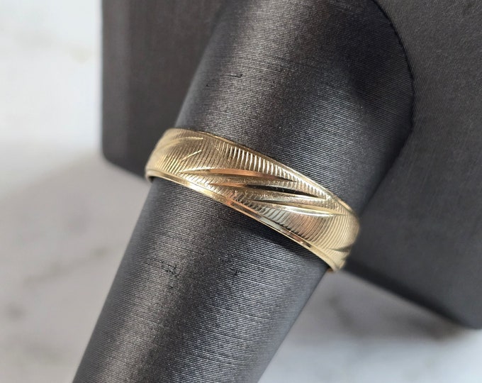 Mens Vintage Estate 14K Yellow Gold Wedding Band Ring 3.3g #E5602