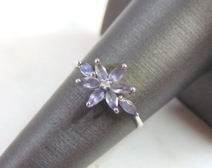 Womens Vintage Estate 10k White Gold Tanzanite Ring 1.5g E1262