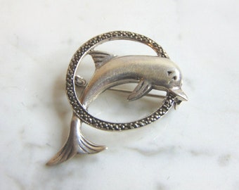 Womens Vintage Estate .925 Sterling Silver Dolphin Brooch 7.8g E1532