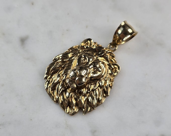Mens Vintage Estate 10K Yellow Gold Lion Pendant 4.3g E3939