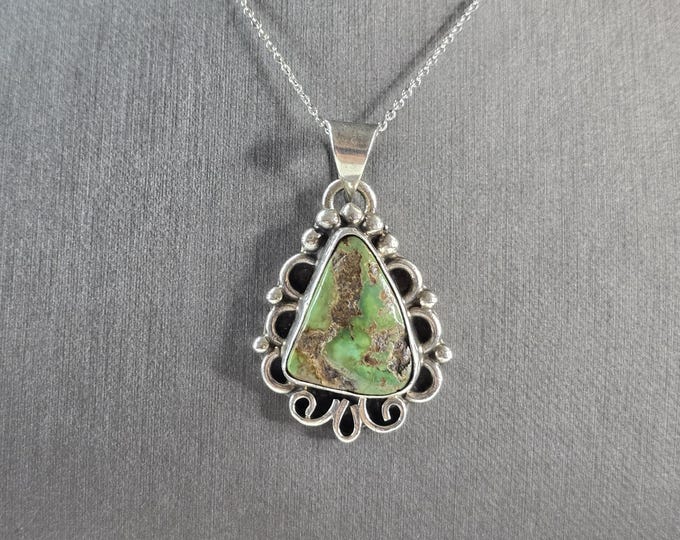 Womens Vintage Estate Sterling Silver Turquoise Pendant Necklace 17.0g E5831