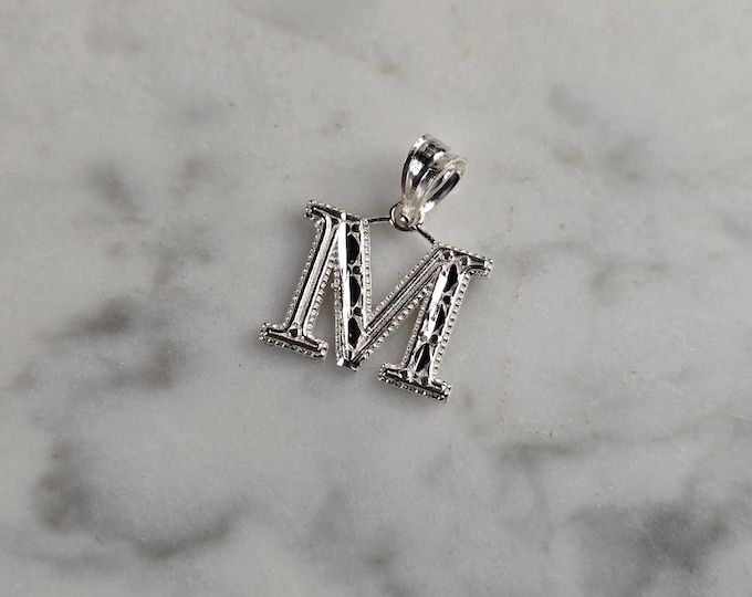 Womens Sterling Silver Initial Letter " M " Pendant 0.3g E4870