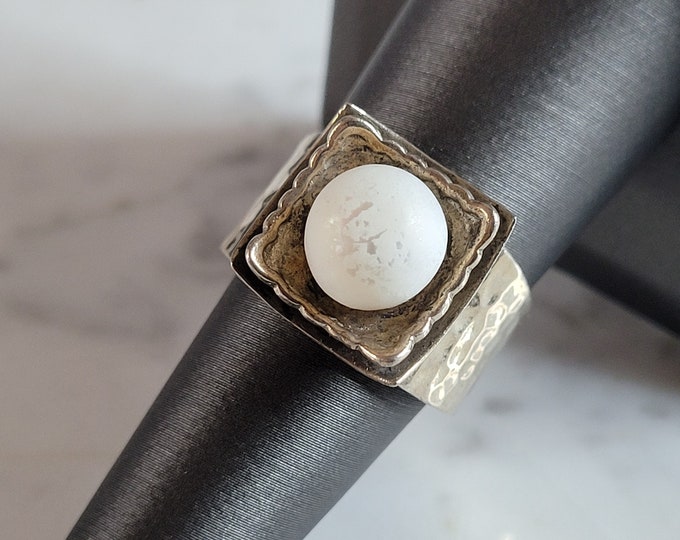 Womens Vintage Estate Sterling Silver Hand Hammered Modernist Ring, 9.7g E1314