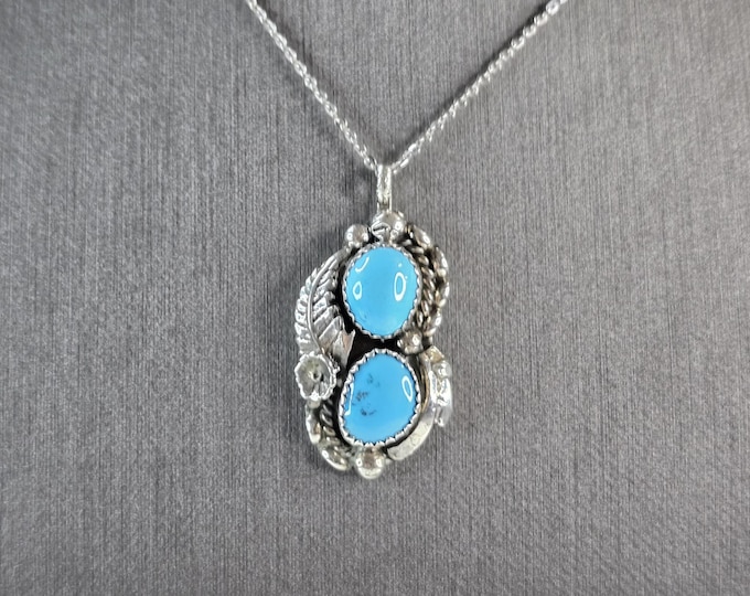 Womens Vintage Sterling Silver Southwestern Turquoise Pendant Necklace 7.1g E618