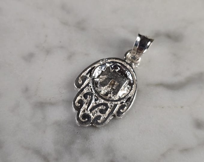 Womens Estate Sterling Silver Fatima Hamsa Chai Hand Pendant USA 2.6g E1752