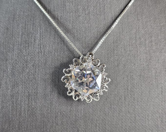 Womens Vintage Estate Sterling Silver CZ Pendant w/ Necklace 10.3g E812