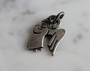 Womens Vintage Estate Sterling Silver James Avery Angel Charm 1.6g E4677