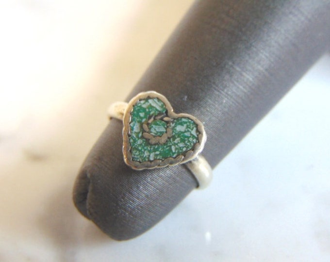 Womens Vintage Estate Sterling Silver Heart Ring 1g E5756