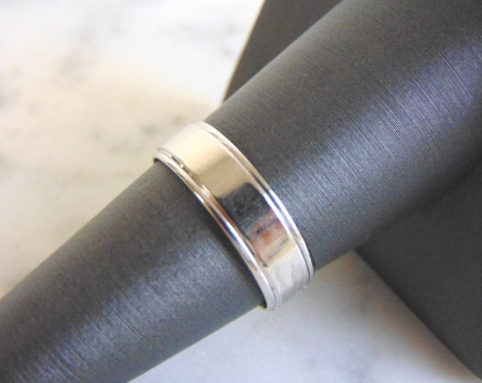 Mens Vintage Estate 10K White Gold Wedding Band Ring, 2.7g E4163