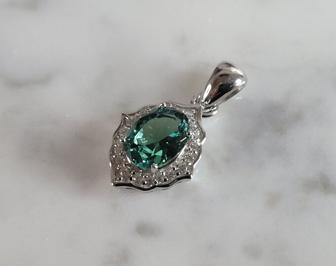 Womens Sterling Silver Modernist CZ Pendant 2.3g E2892